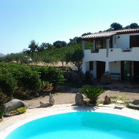 Agriturismo B&B Domo De Resteblas Berchidda Bagian luar foto