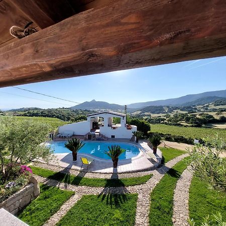 Agriturismo B&B Domo De Resteblas Berchidda Bagian luar foto