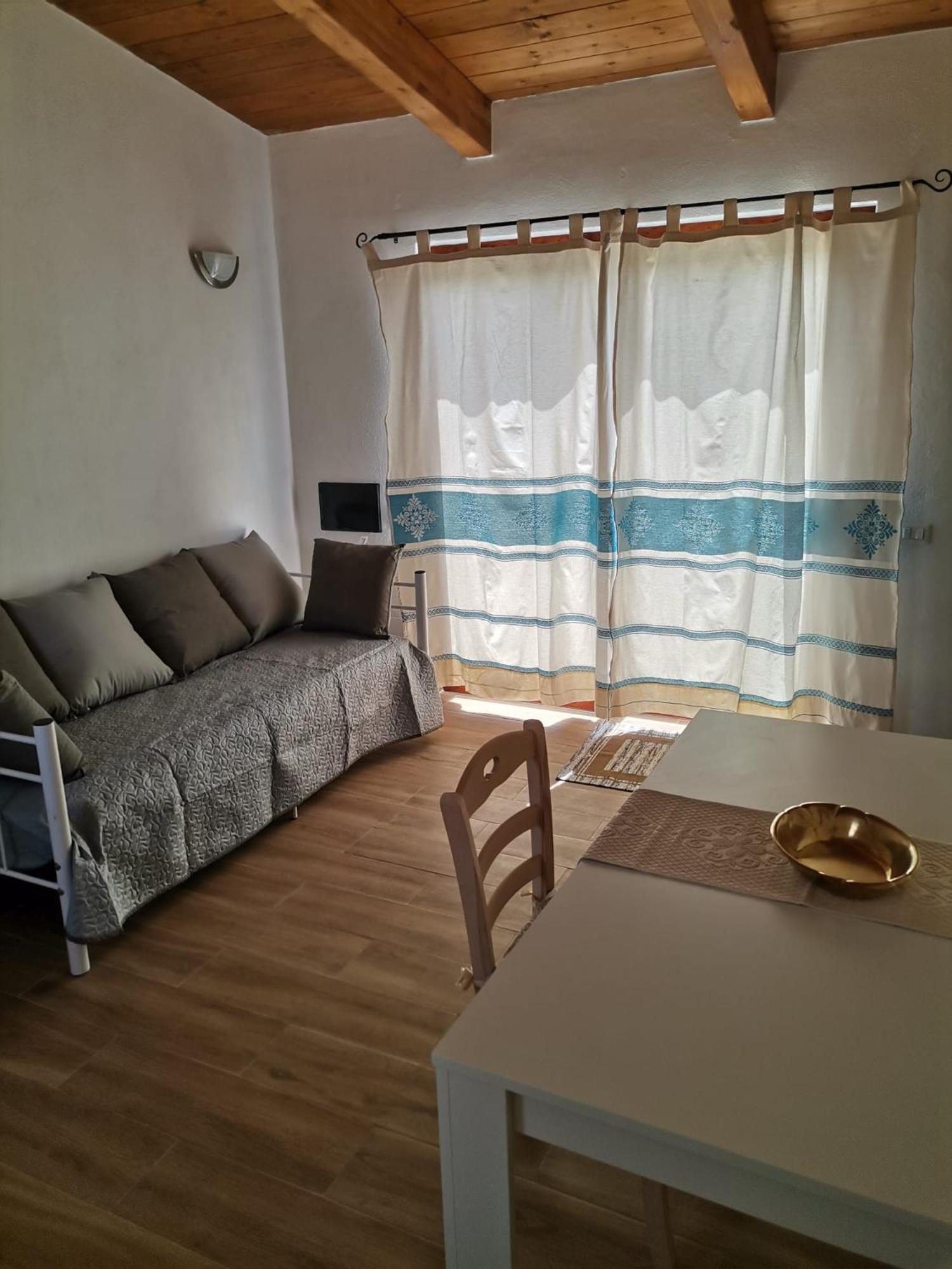 Agriturismo B&B Domo De Resteblas Berchidda Bagian luar foto