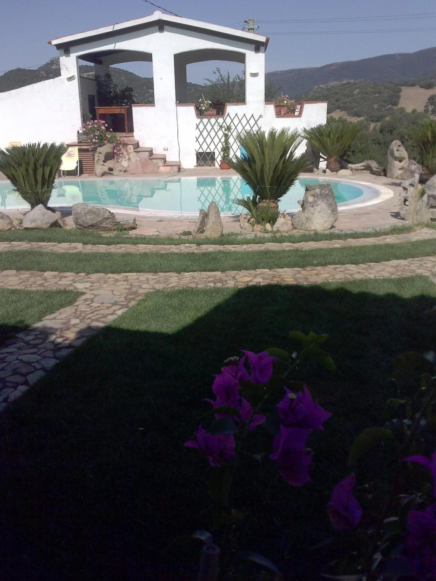 Agriturismo B&B Domo De Resteblas Berchidda Bagian luar foto