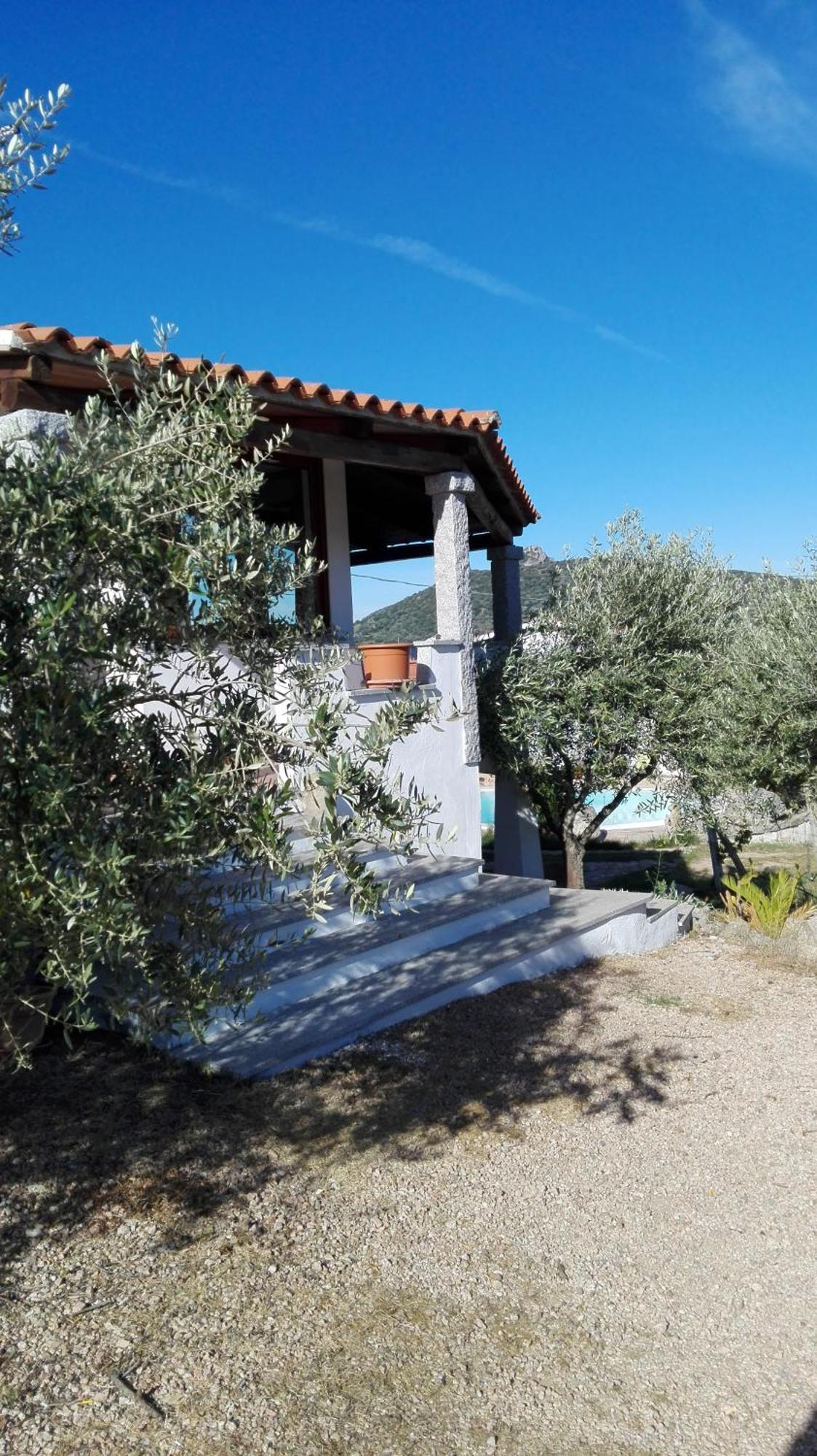 Agriturismo B&B Domo De Resteblas Berchidda Bagian luar foto