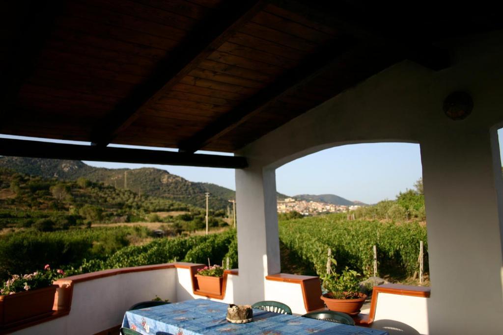 Agriturismo B&B Domo De Resteblas Berchidda Bagian luar foto
